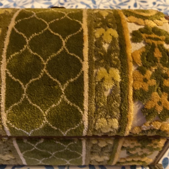 Reyes Musical Swiss Vintage Jewelry Box size 9x6x5 - Picture 11 of 16